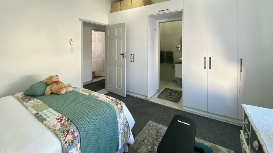 3 Bedroom Property for Sale in Atlantic Shores Beachfront Estate Western Cape